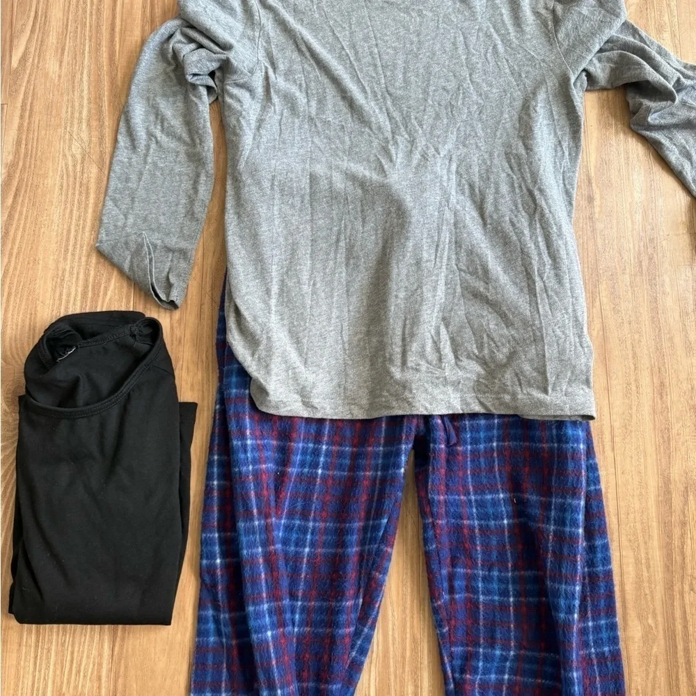 Old Navy/Essentials Sleepwear Pajama Set w/ Extra Long Sleeve
